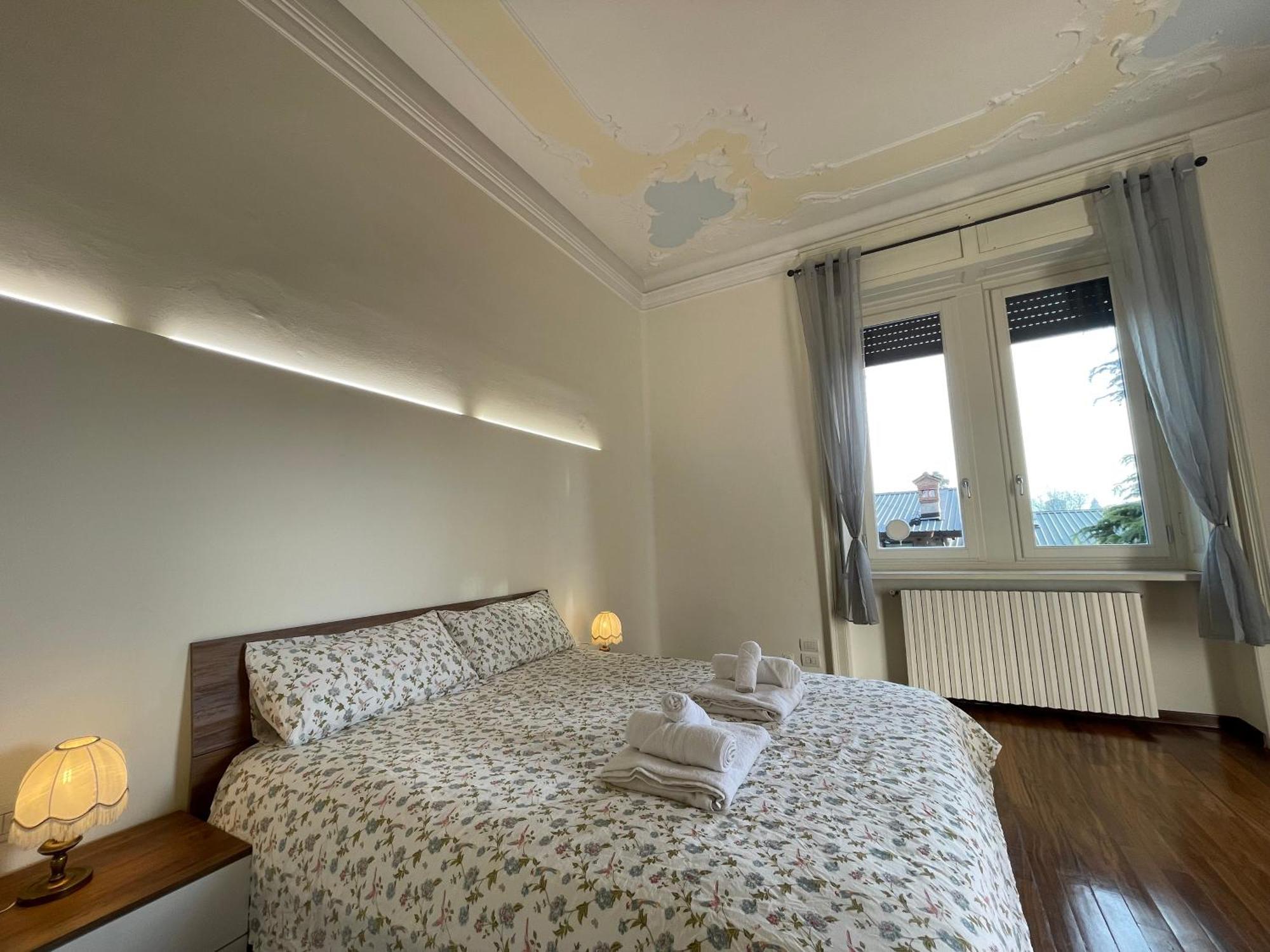 Bg Royal Con Parcheggio - Vista Citta Alta Apartamento